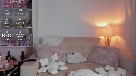 Sara online show from October 20, 11:38 pm