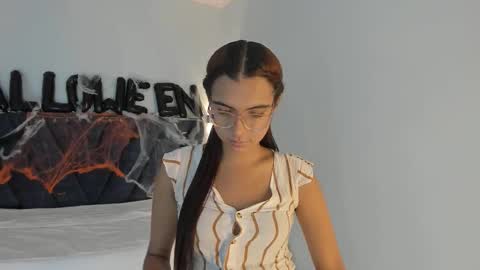 Sara online show from October 21, 8:09 pm