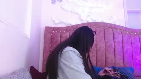 sarastonesx online show from January 10, 9:44 am