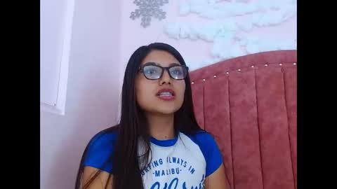 sarastonesx online show from January 19, 10:39 am