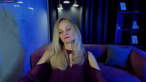 Snapshot of sarasubtlety chatting on September 16, 1:34 pm Sara online show from September 16, 1:34 pm