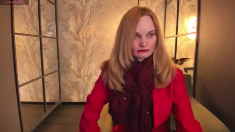 Snapshot of sarasubtlety chatting on December 13, 7:53 pm Sara online show from December 13, 7:53 pm