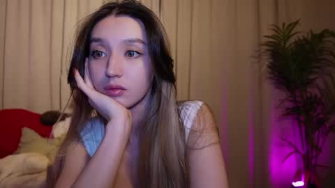 Shara online show from March 3, 3:31 pm