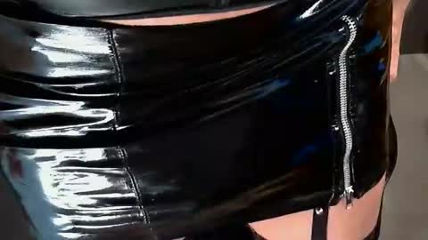 Anything you like online show from February 7, 10:20 pm