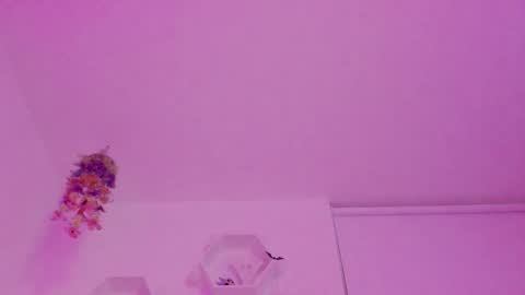 Snapshot of saray2312 chatting on October 16, 11:39 pm Saray online show from October 16, 11:39 pm