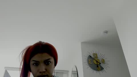 Snapshot of saray2312 chatting on October 20, 8:20 pm Saray online show from October 20, 8:20 pm