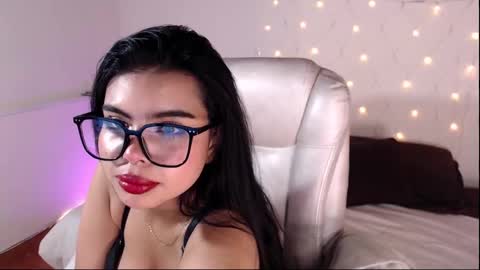 saray__jones online show from March 12, 1:08 pm