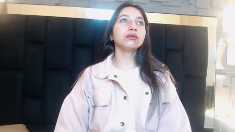 Snapshot of saray_pink chatting on January 8, 11:45 am Saray Pink online show from January 8, 11:45 am