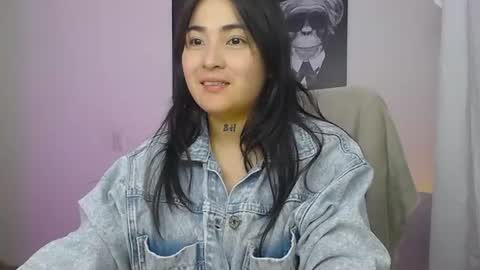 Snapshot of sarayjones chatting on August 6, 5:31 am SARAY online show from August 6, 5:31 am