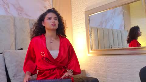 Snapshot of sarayvegax chatting on March 25, 2:01 pm sarayvegax online show from March 25, 2:01 pm