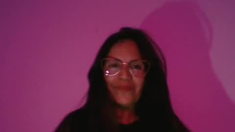 Snapshot of sarenis chatting on October 11, 2:33 am Sarenis online show from October 11, 2:33 am