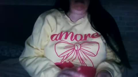 Snapshot of saretta46 chatting on February 4, 12:51 am Sara online show from February 4, 12:51 am