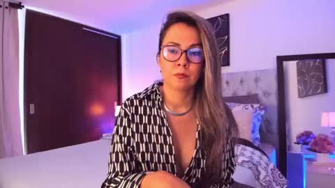 Snapshot of sarhamccormick chatting on June 27, 2:55 pm sarha online show from June 27, 2:55 pm