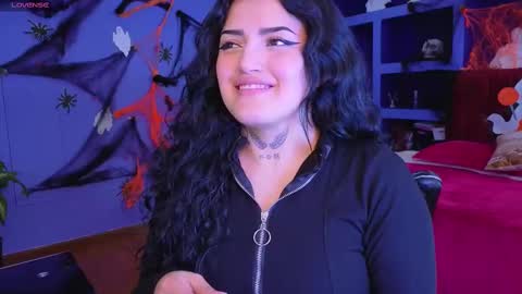 Sari  online show from November 3, 8:43 pm