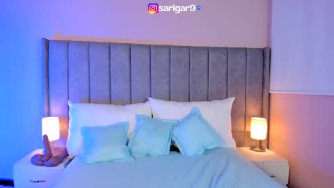 Sara Garcia online show from December 20, 1:43 pm