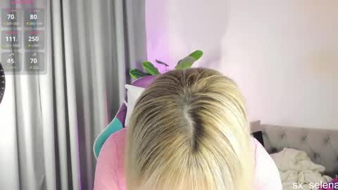 Your Selena 3 online show from March 29, 3:06 am