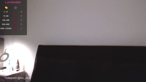 Snapshot of sarinaluv chatting on January 2, 11:27 pm   online show from January 2, 11:27 pm