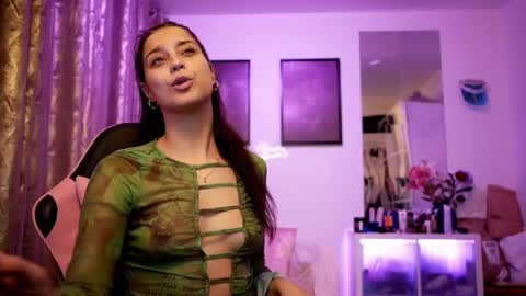 Snapshot of sarissacandy chatting on March 3, 12:27 pm Sarissa online show from March 3, 12:27 pm