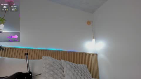 Snapshot of sarita__gomez chatting on November 7, 5:29 am Sarita online show from November 7, 5:29 am