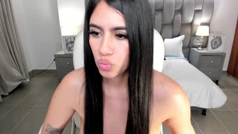 Snapshot of sarita_evanss chatting on December 15, 10:07 am  Saritaaa  online show from December 15, 10:07 am