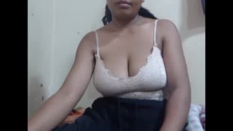 saronette online show from December 30, 12:20 pm