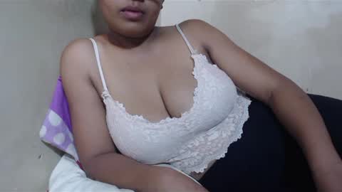 saronette online show from January 28, 9:41 am