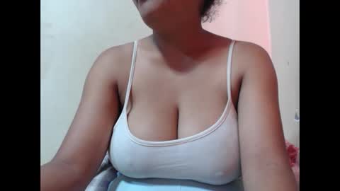 saronette online show from November 4, 5:28 am