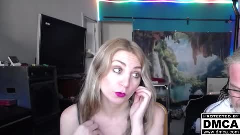 Giselle and Jay online show from November 22, 11:09 am