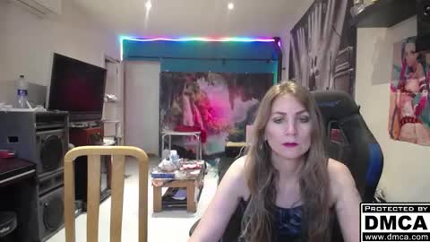 Giselle and Jay online show from November 25, 10:26 am