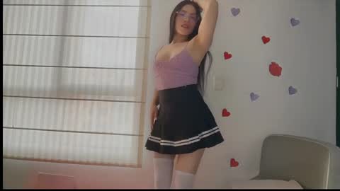Snapshot of sasha_jonne chatting on April 11, 7:51 pm sasha_jonne online show from April 11, 7:51 pm