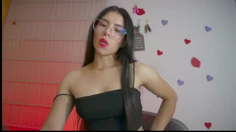Snapshot of sasha_jonne chatting on April 18, 1:53 am sasha_jonne online show from April 18, 1:53 am