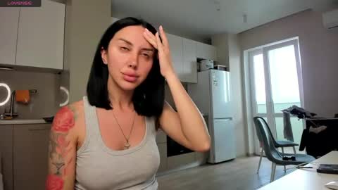 Snapshot of sasha_moon77 chatting on May 25, 12:00 pm Sasha online show from May 25, 12:00 pm
