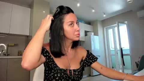 Snapshot of sasha_moon77 chatting on July 17, 7:37 am Sasha online show from July 17, 7:37 am