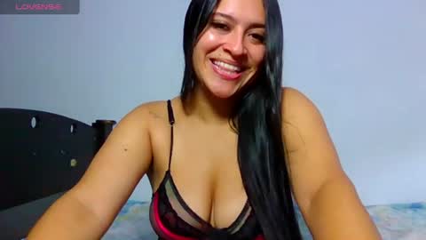 Snapshot of sasha_rose23 chatting on July 29, 7:01 pm Camila online show from July 29, 7:01 pm