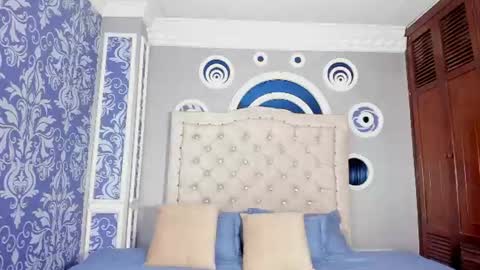 Snapshot of sasha_rose___ chatting on June 23, 11:19 am sasha online show from June 23, 11:19 am