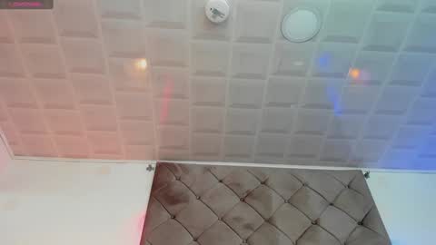 selene  online show from December 5, 11:07 pm