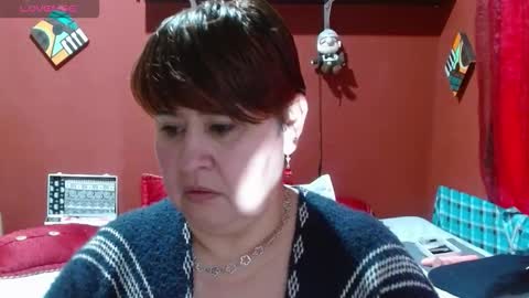 Snapshot of sasharosee2 chatting on December 5, 12:47 pm S A S H A R O S E online show from December 5, 12:47 pm