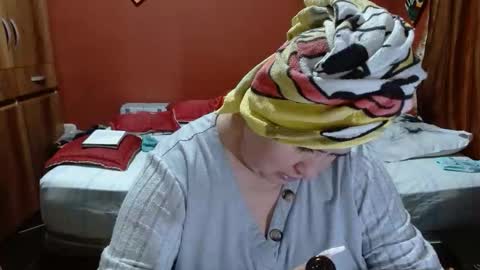 Snapshot of sasharosee2 chatting on January 10, 12:07 pm S A S H A R O S E online show from January 10, 12:07 pm