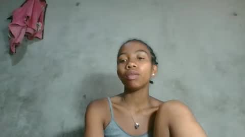 Snapshot of sasivia08 chatting on February 6, 8:51 am sasivia08 online show from February 6, 8:51 am