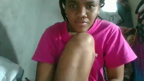 Snapshot of sasivia08 chatting on February 7, 1:59 pm sasivia08 online show from February 7, 1:59 pm