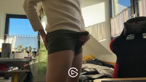 Snapshot of sason97xx chatting on December 26, 12:38 pm sason97xx online show from December 26, 12:38 pm