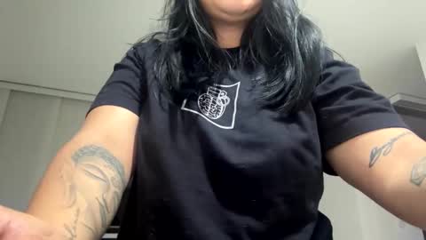 sasshamoon online show from November 15, 6:55 am