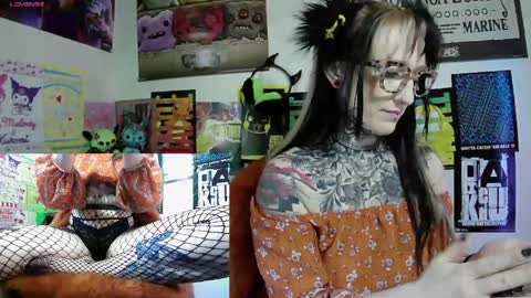 Ivy online show from April 12, 2:44 pm