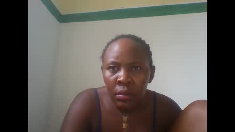 Snapshot of sassy_bella chatting on November 19, 4:45 am sassy_bella online show from November 19, 4:45 am