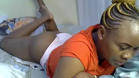 sassy_bella online show from May 19, 2:01 pm