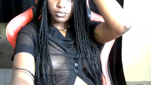 sassy_lyne online show from May 11, 7:58 am