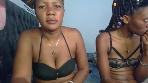 Snapshot of sassy_queen9 chatting on October 28, 5:44 am sassy_queen9 online show from October 28, 5:44 am