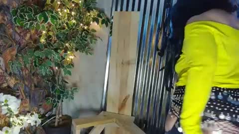 sassylatin45 online show from March 1, 1:22 am