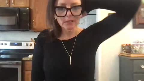 Snapshot of sassynsweetmilf chatting on February 9, 5:50 pm sassynsweetmilf online show from February 9, 5:50 pm