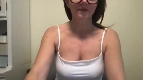 Snapshot of sassynsweetmilf chatting on February 22, 1:20 pm sassynsweetmilf online show from February 22, 1:20 pm